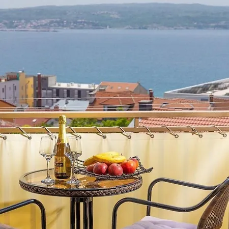 Apartment Fuer 4 Personen Ca 80 M In Crikvenica, Adriakueste Kroatien Kvarner Bucht